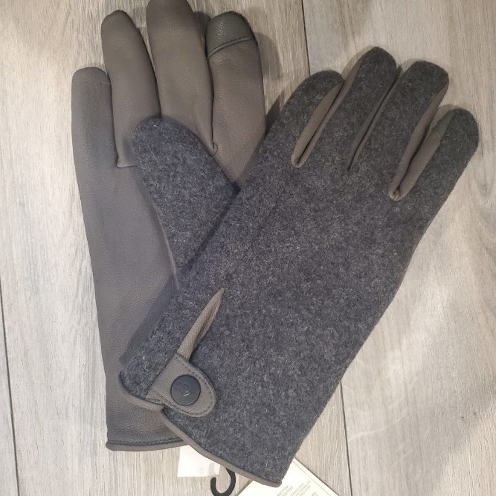 UGG Men's Charcoal Snap Tab Fabric Tech Glove Size Large/ XL - Picture 8 of 8